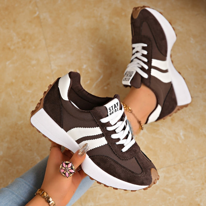 Platform sneakers voor dames met vetersluiting