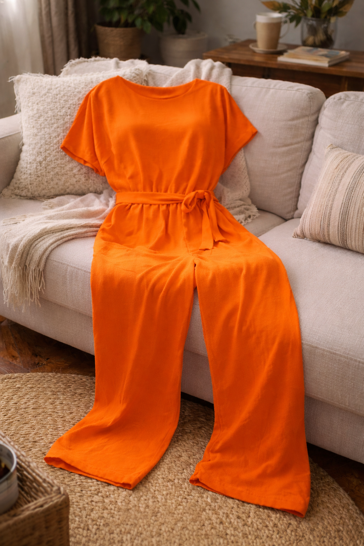 Damesjumpsuit met wijde pijpen en riem
