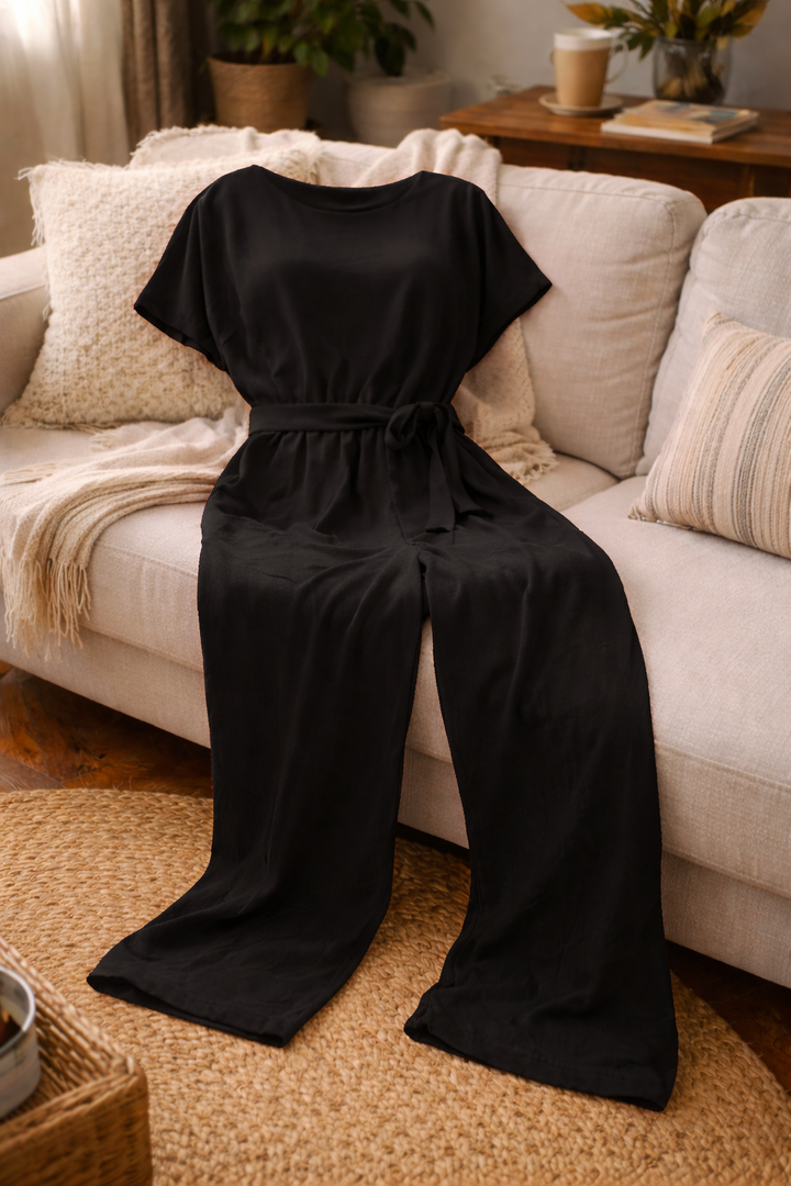 Damesjumpsuit met wijde pijpen en riem