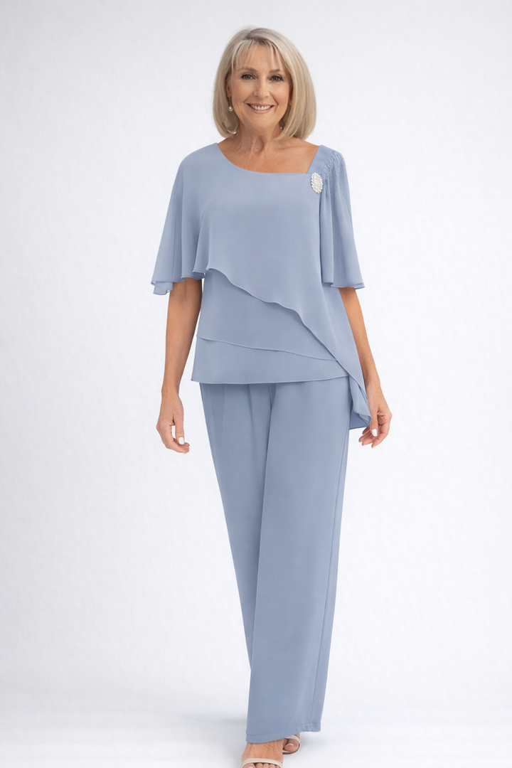 Elegante damesset bestaande uit blouse en broek