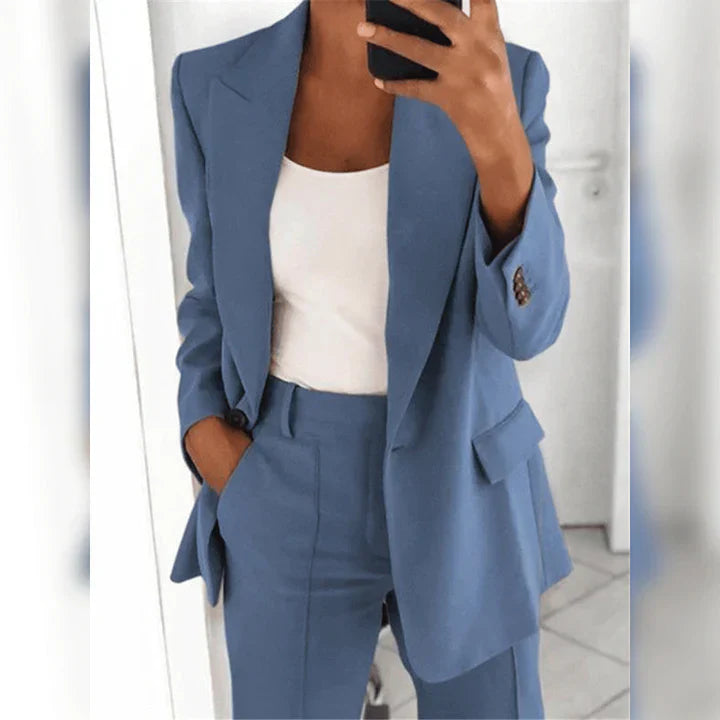 Elegant damespak met jasje en broek