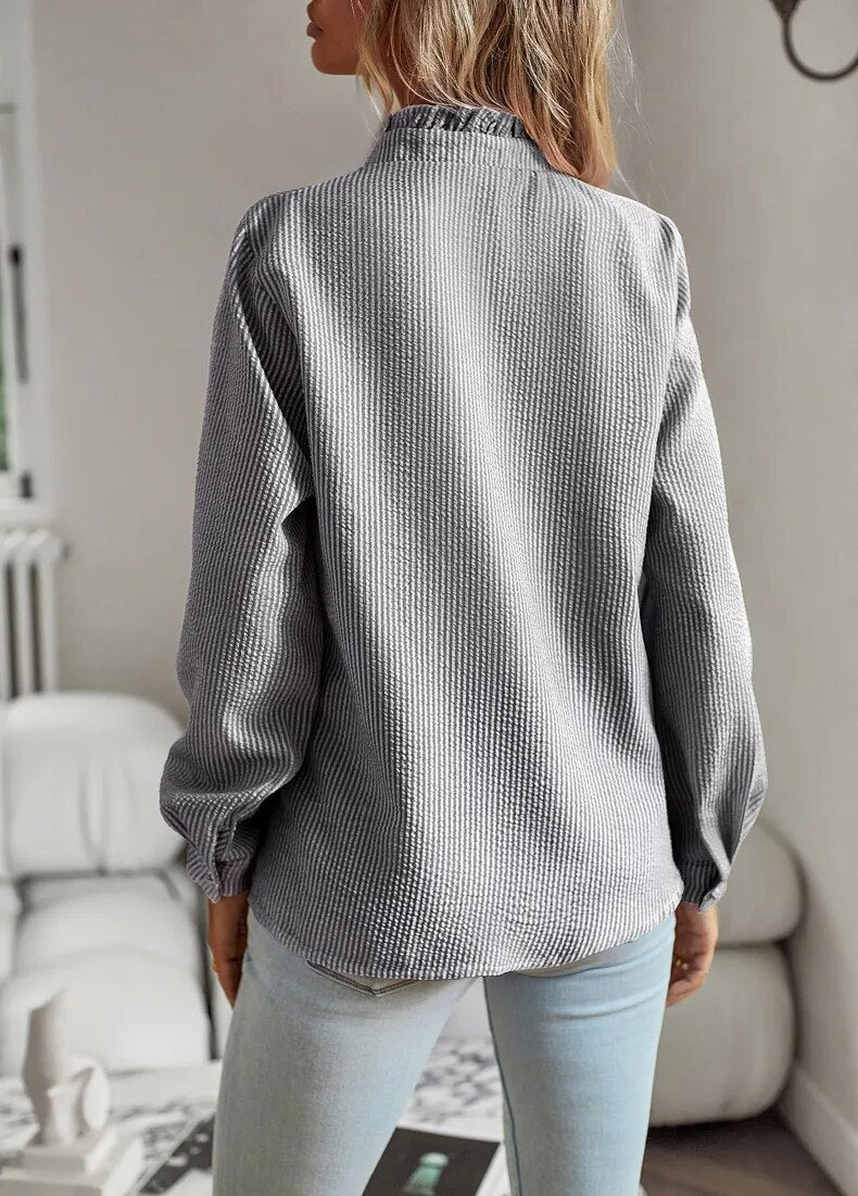 Elegant dameshemd met manchetkraag en lange mouwen