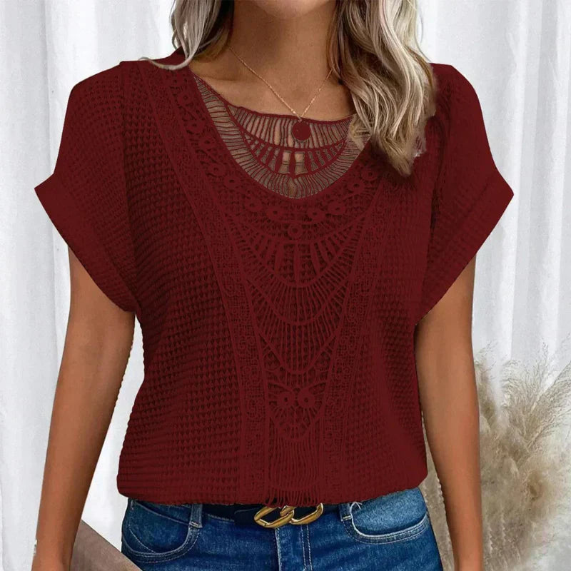 Damesblouse met decoratieve halslijn