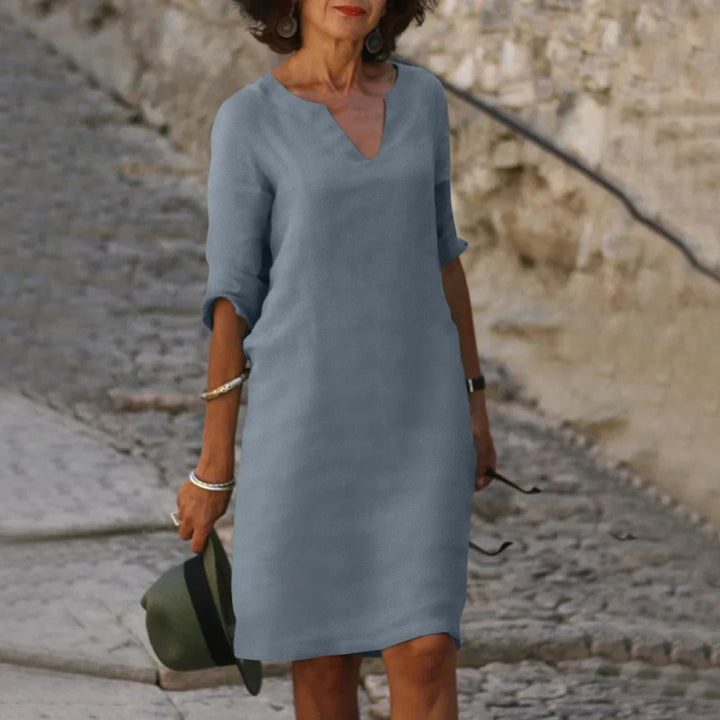 Elegante mini-jurk voor dames met v-hals