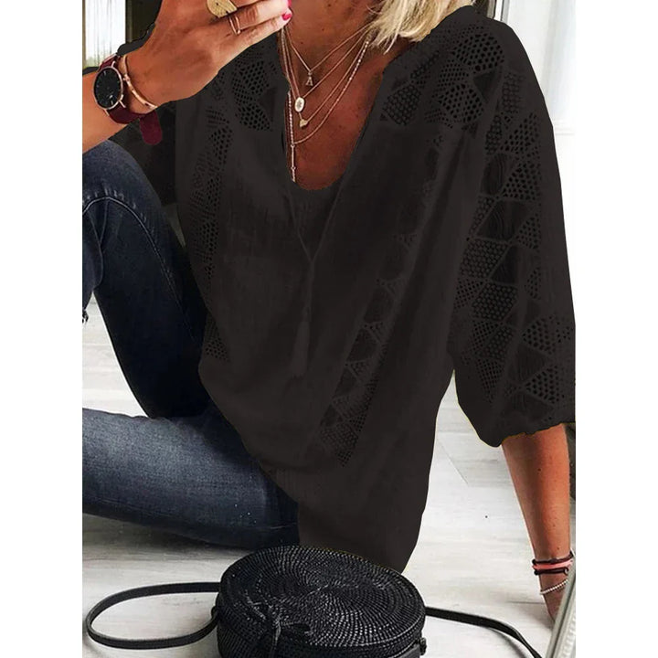 Damesblouse van linnen met opengewerkte details voor de zomer