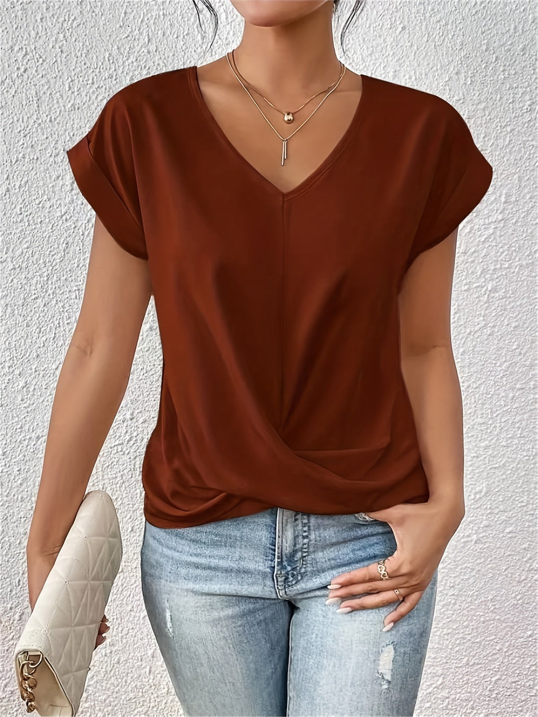 Dames t-shirt met v-hals, gedraaide voorkant en korte mouwen