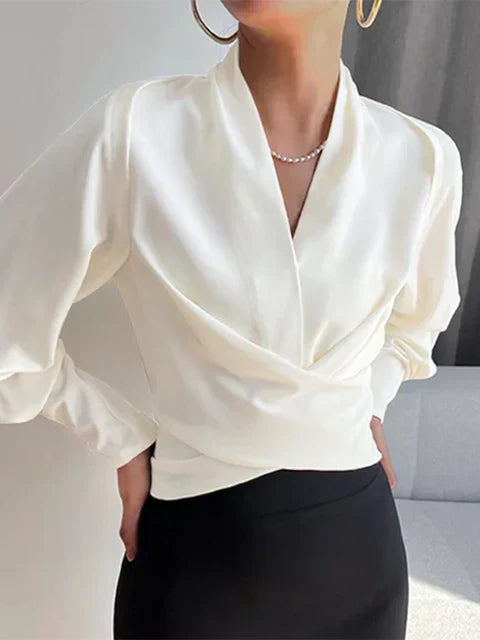 Damesblouse met v-hals en draperie