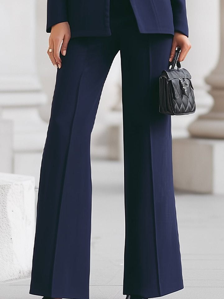 Damespak met jasje en broek, elegant op maat gemaakt